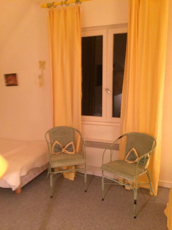 Logis De La Paqueraie Bed and Breakfast Saint-Branchs Exteriör bild